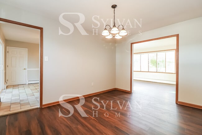 Building Photo - Carve Out a Great Life Here!