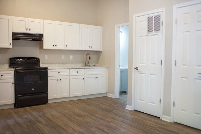 Foto del edificio - Room in Apartment on Stanton Rd SW