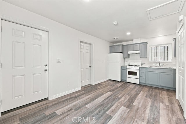 Building Photo - 10646 S Wilton Pl