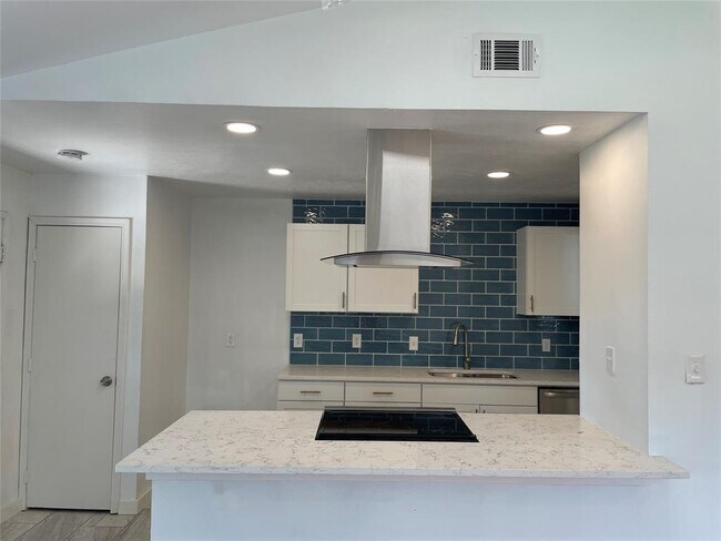Building Photo - 3104 Longbow Ct