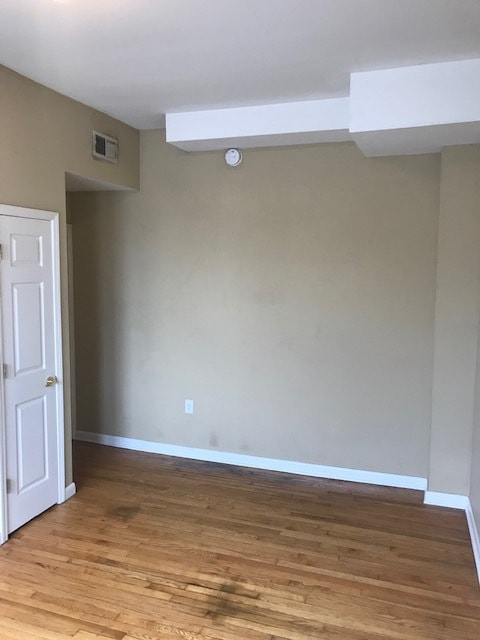 Building Photo - 606 N Roan St