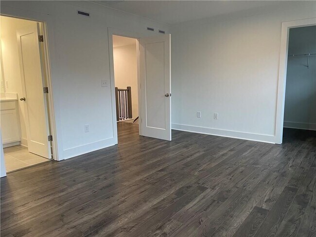 Building Photo - 3391 Catalan Aly