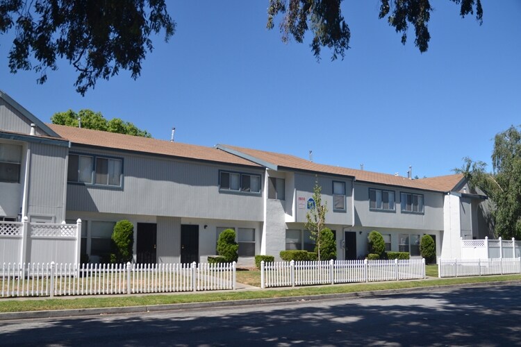 Trinity Townhomes Apartments in Fremont, CA