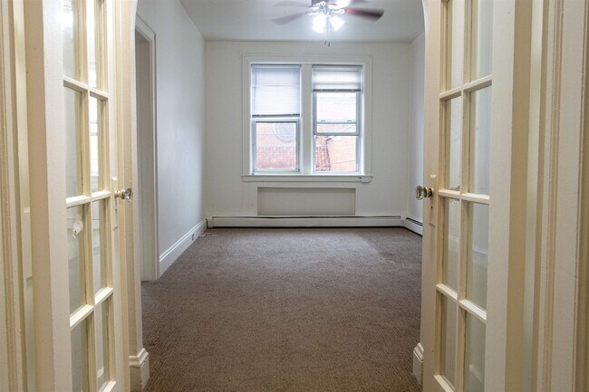 Foto del edificio - 624 8th St