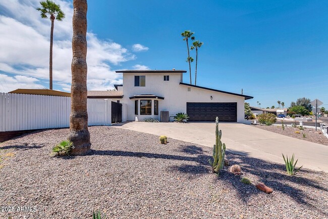 Foto del edificio - 1401 W Ocotillo Rd