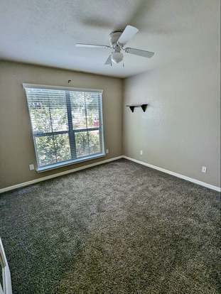 Building Photo - LEASE OPTION/RENT TO OWN/ LEASE