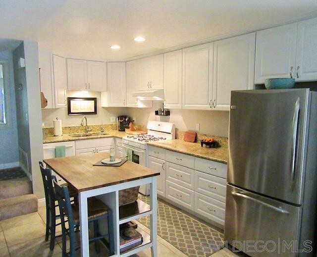 Foto principal - Spacious 2-Bedroom UTC Townhome with Garag...