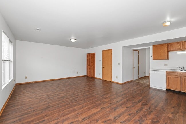 Building Photo - 1091 Spiros Ct