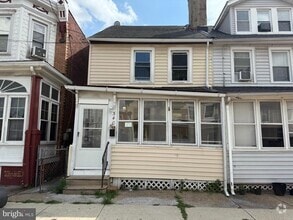 Building Photo - 340 Middlesex St