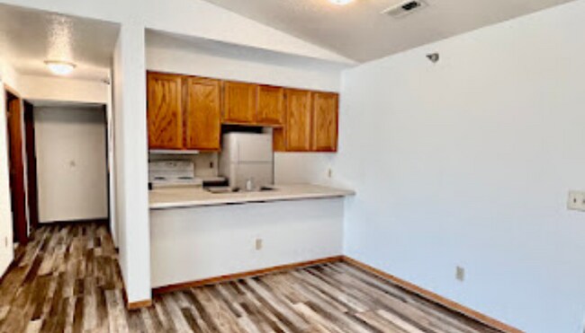Foto del edificio - 4609 E 26th St
