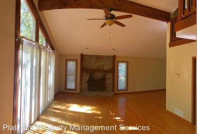 Building Photo - 1365 Taramore Dr