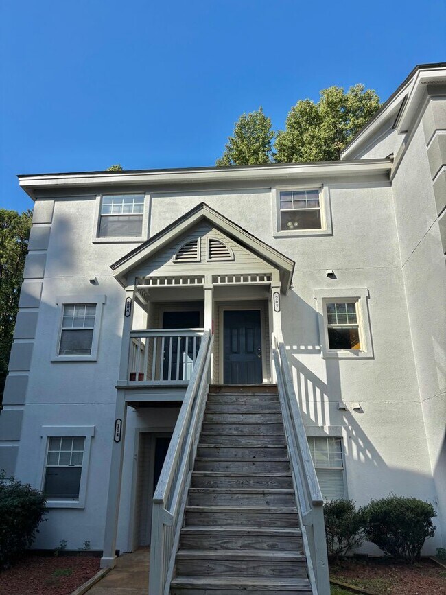 Foto del edificio - 2518-207 Avent Ferry Road