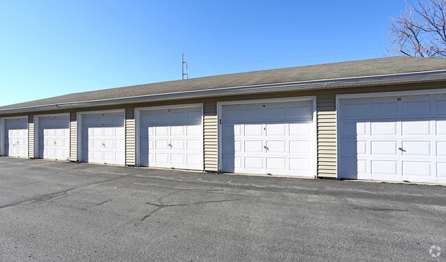 Building Photo - Woodland Place Apartments, LLC