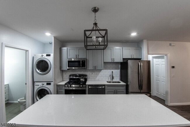 Foto del edificio - 1076 Fulton St