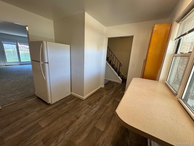 Building Photo - 27 Brewster Rd