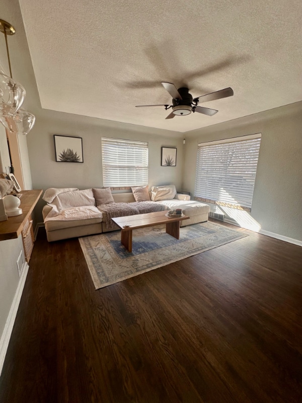 Photo - 1694 Willow St House