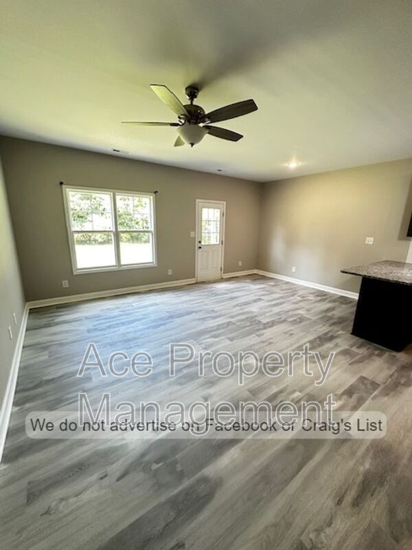 Foto del edificio - 4942 Rockfish Rd