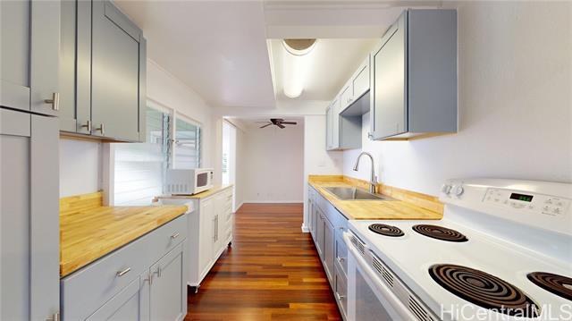 Foto del edificio - 3009 Alencastre Pl