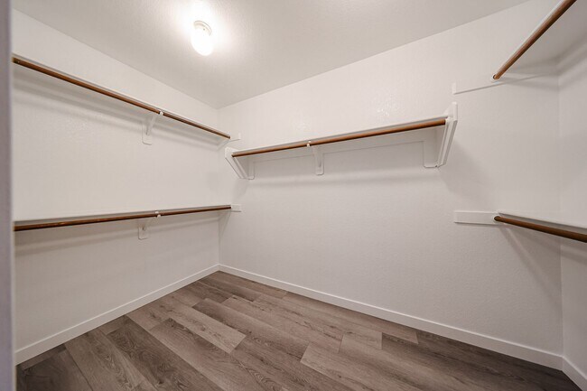Foto del edificio - Welcome to this Charming 3 BEDROOM , 2 BAT...