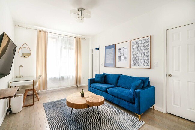 Foto del edificio - 428-430-430 W 47th St