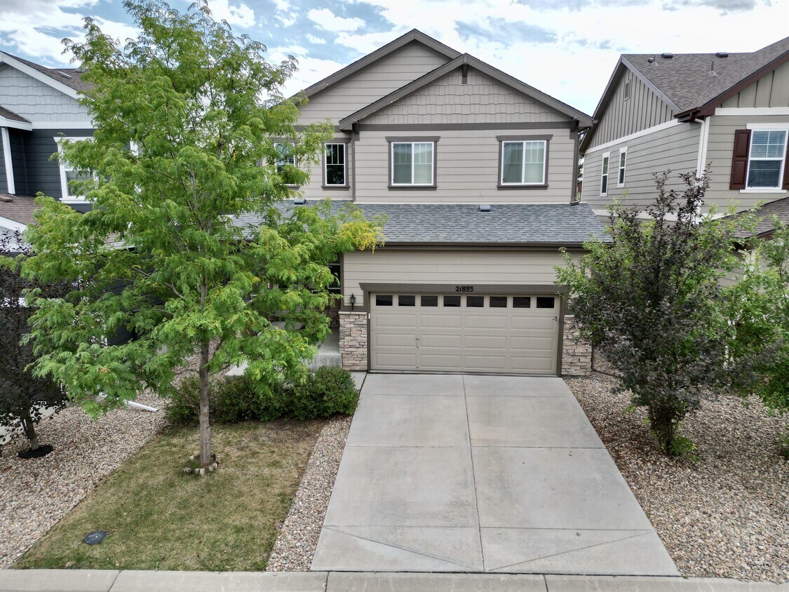 Primary Photo - 21893 E Layton Dr