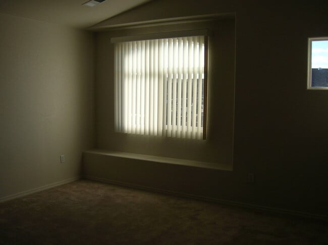 Building Photo - 3316 Crimson Rose Ln SW