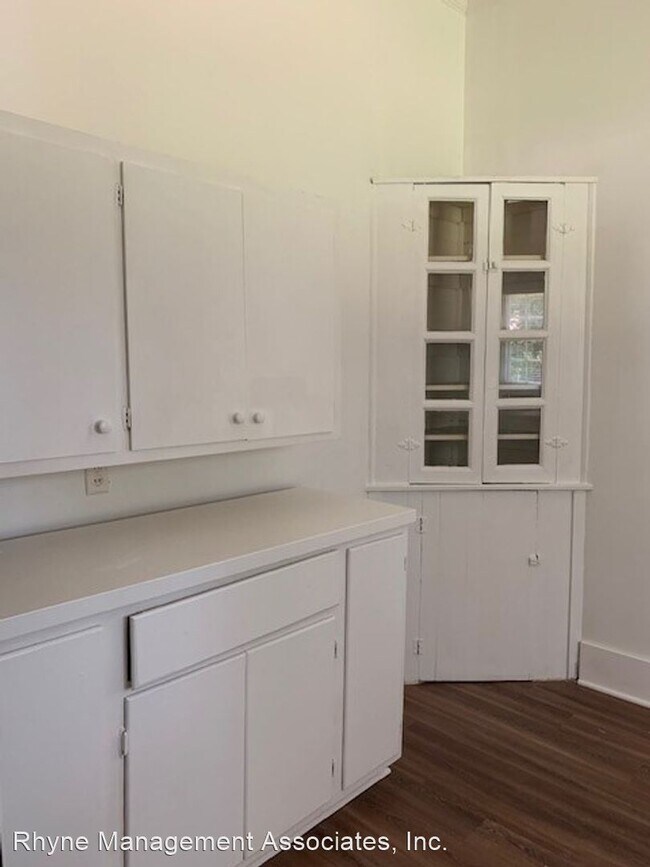 Building Photo - 3 br, 1.5 bath House - 510 Walnut Street