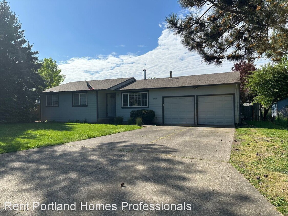 Primary Photo - 3 br, 1 bath House - 11900 SE Mathers Road