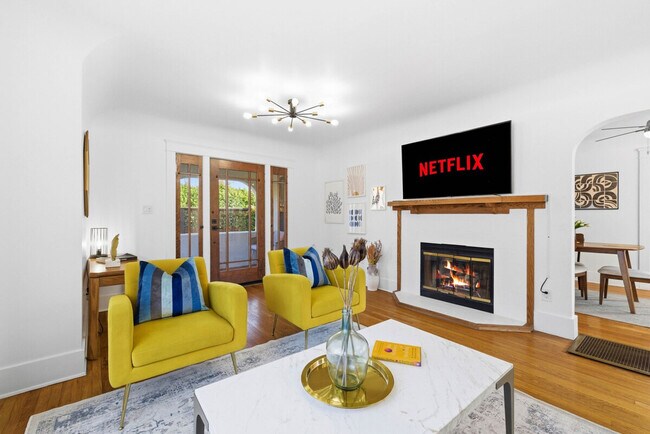 Foto del edificio - 3407 N Mountain View Dr