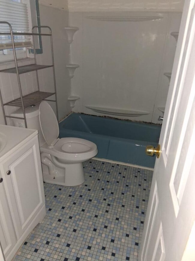 Building Photo - 79 Yaun Ave