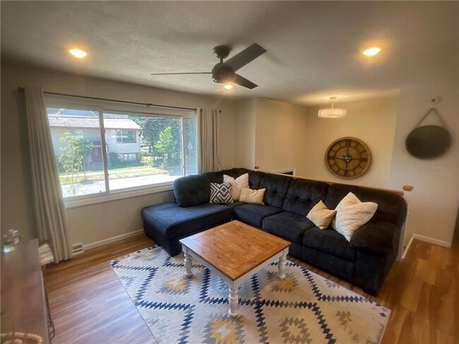 Building Photo - 901 Summer St NE