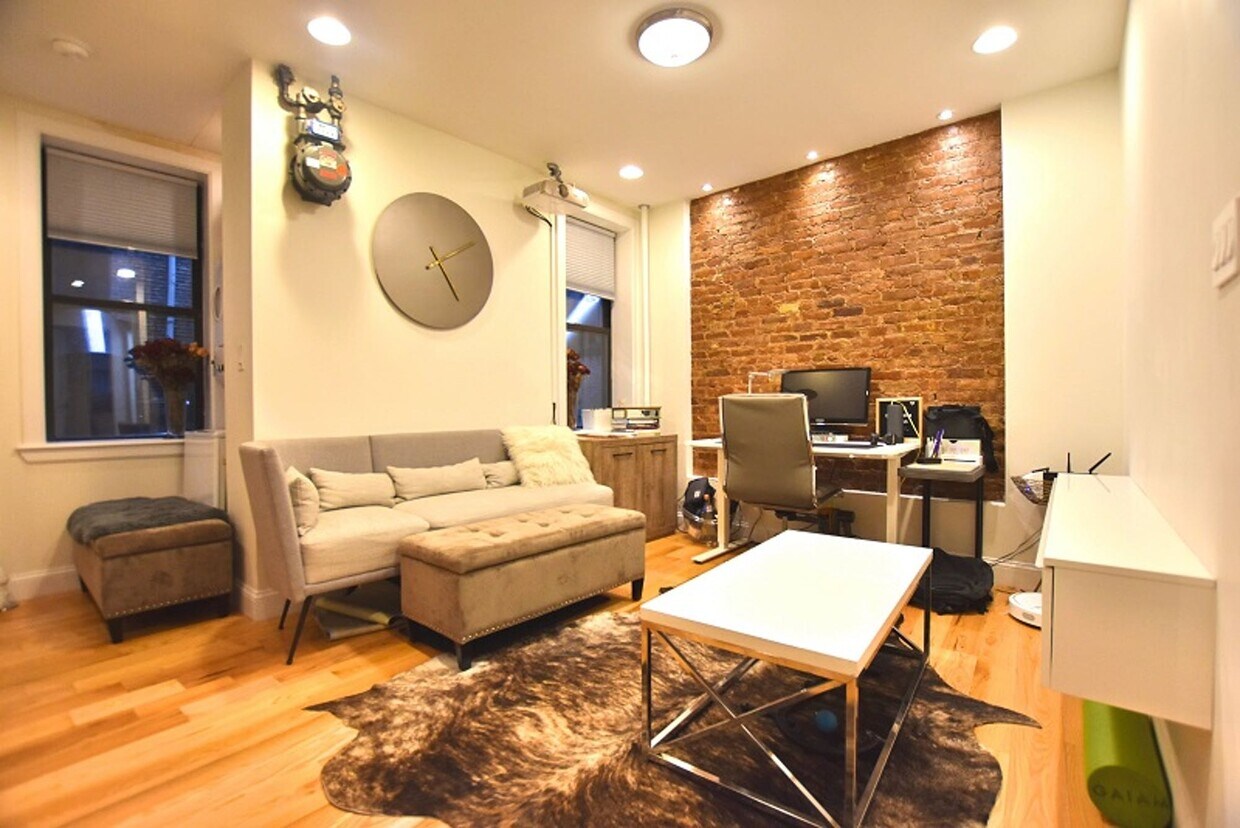 380 Broome St Unit 2R, New York, NY 10013 Apartment for Rent in New York, NY