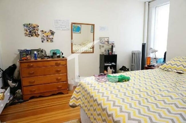 Photo - Two Bedroom // Allston - Union Square Apartment