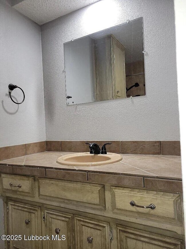 Foto del edificio - 4807 60th St