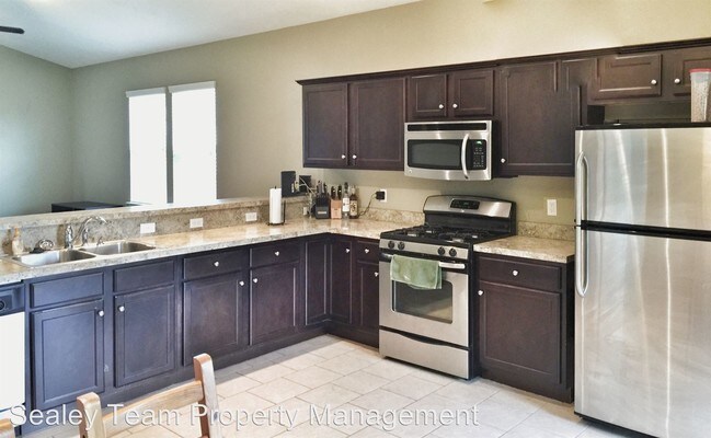 Foto del edificio - 1330 Tuscaloosa Ter