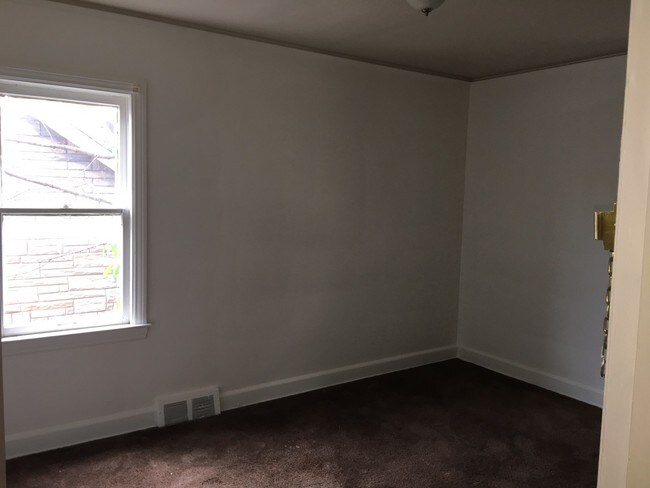 Building Photo - 6159 Grayton St