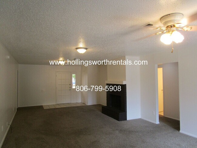 Foto del edificio - Home 3 Bedrooms, 2 Bathrooms, 2 Car Garage
