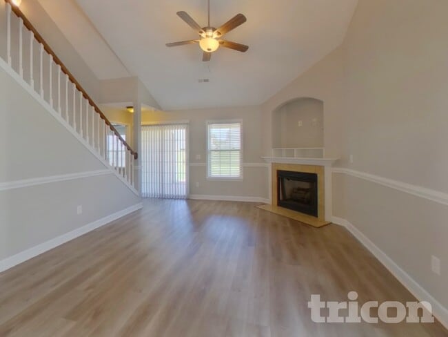 Building Photo - 213 Dellwood Dr
