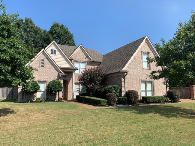 Foto del edificio - Available Now!