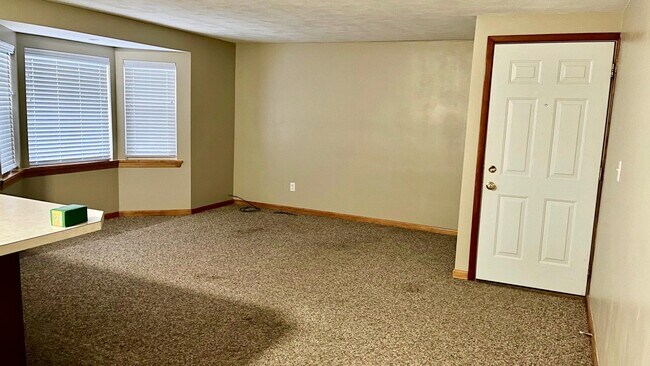 Livingroom - 3374 County Road 128