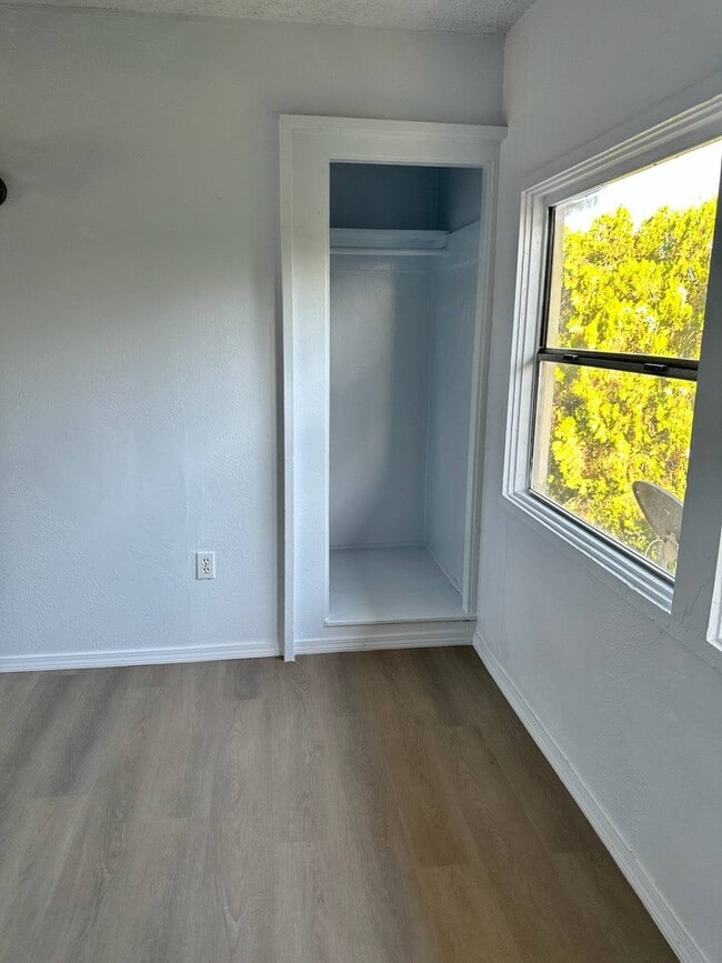 Foto del edificio - 325-335 Jefferson St