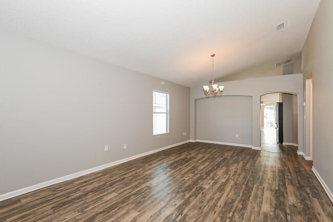 Building Photo - 2549 Fox Hill Ln