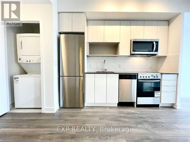 Photo du bâtiment - 630-630 Greenwood Ave