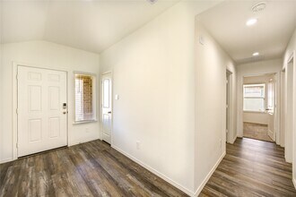 Building Photo - 5406 Castlebury Meadows Dr