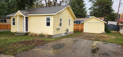 Building Photo - 502 E 40th St