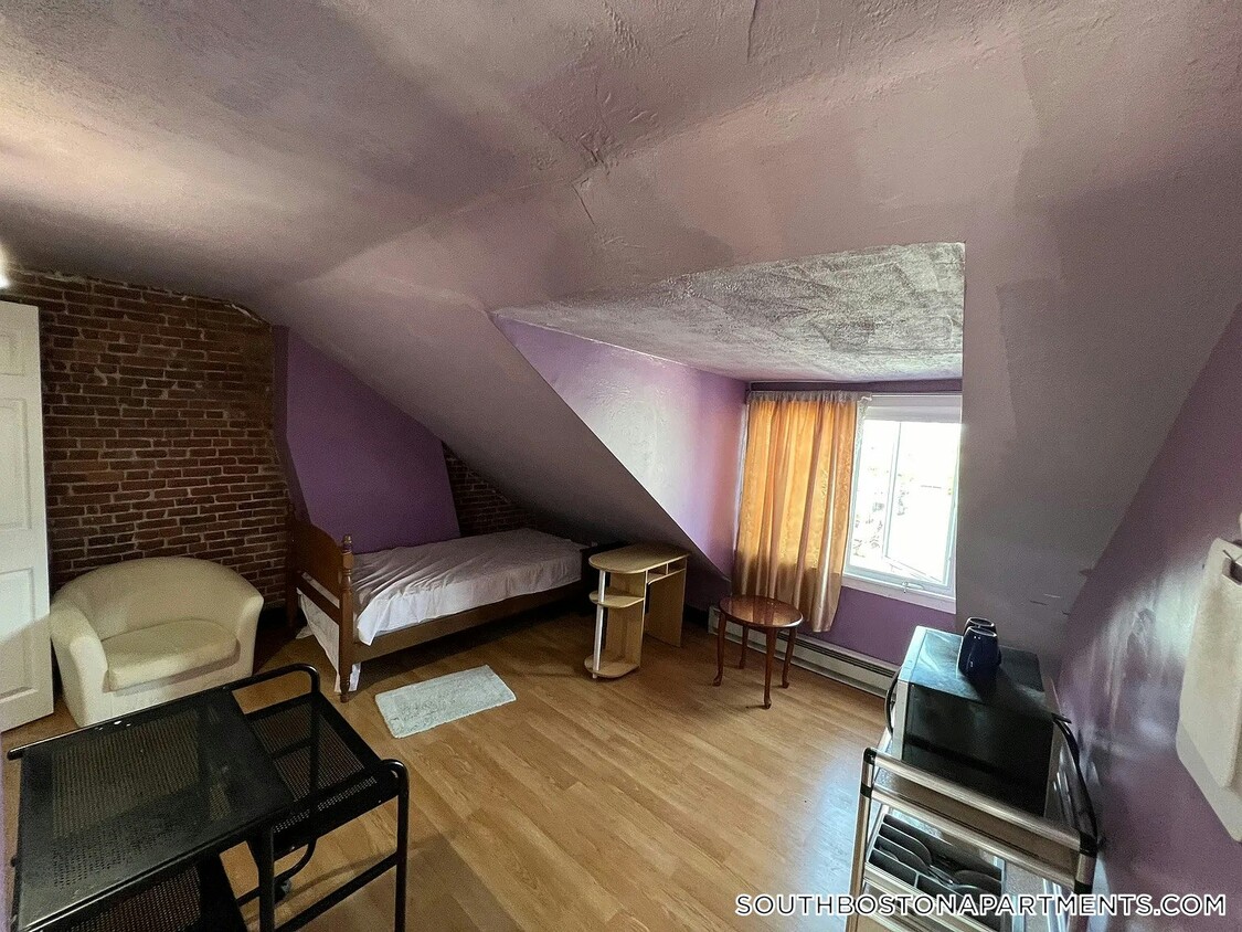 Primary Photo - 151 Dorchester St