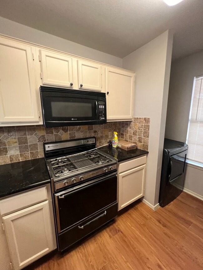 Building Photo - 11901 Swearingen Dr