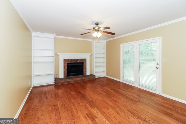 Foto del edificio - 3414 Velvet Creek Dr SW