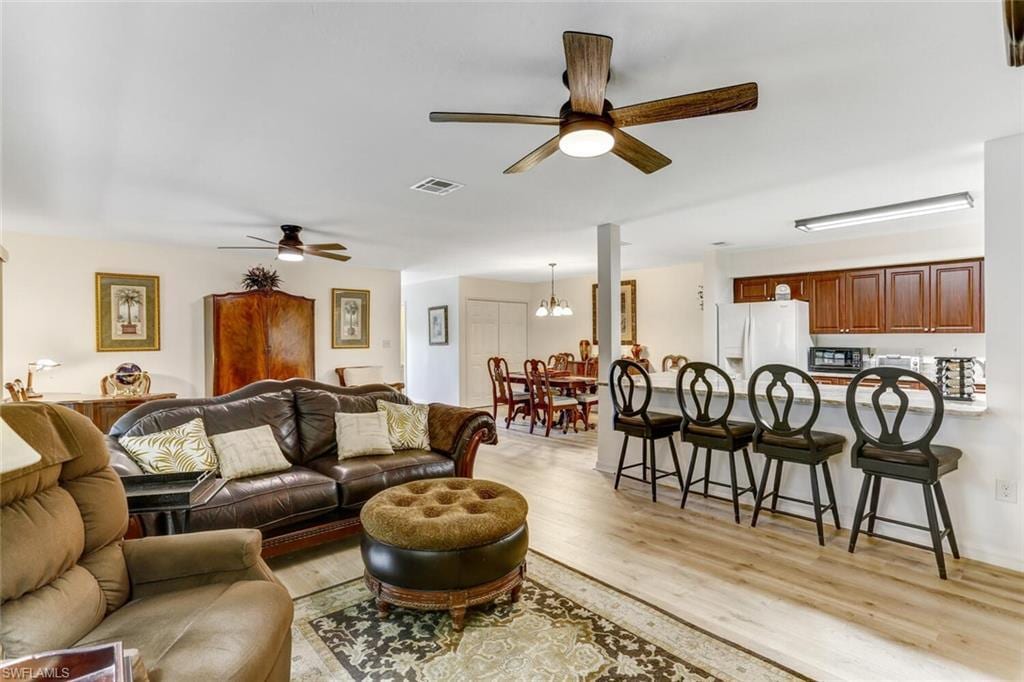 sala de estar - 925 Palm View Dr