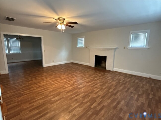 Building Photo - 15500 S Giles Rd